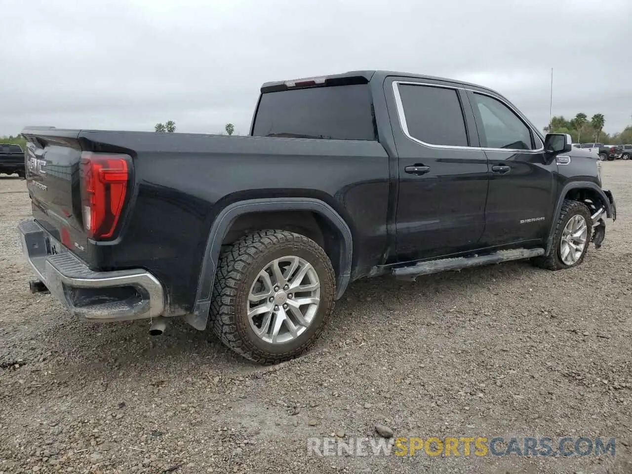 3 Photograph of a damaged car 3GTP8BED1LG157115 GMC SIERRA 2020