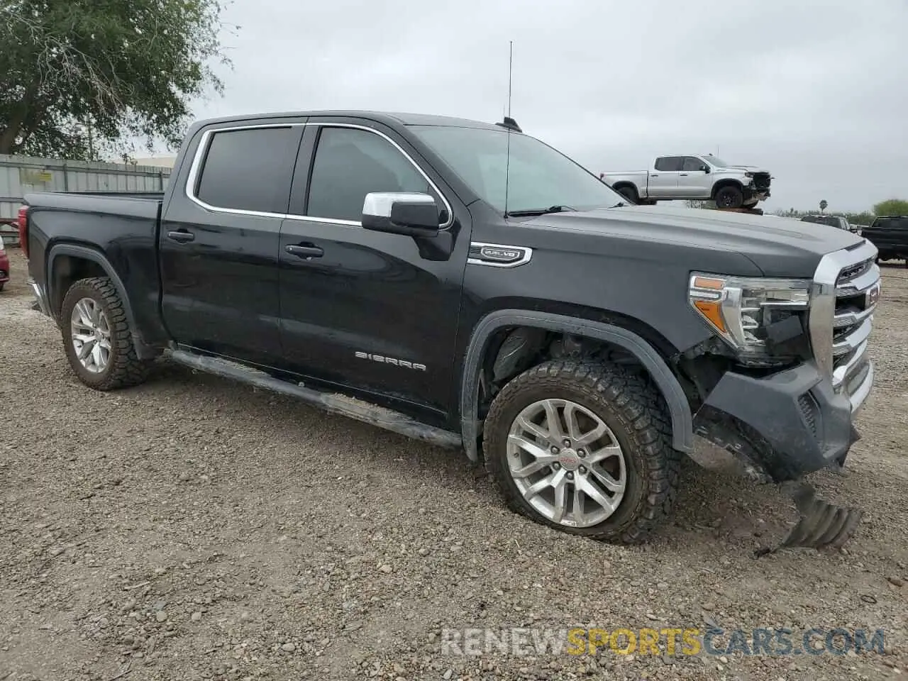 4 Photograph of a damaged car 3GTP8BED1LG157115 GMC SIERRA 2020