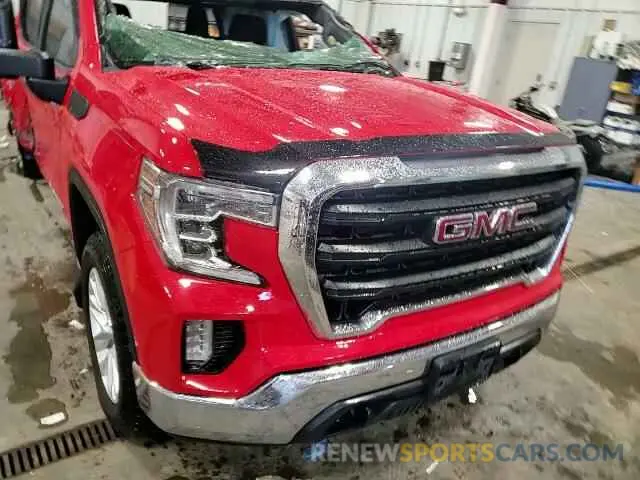 11 Photograph of a damaged car 3GTU9AEF8LG216205 GMC SIERRA 2020