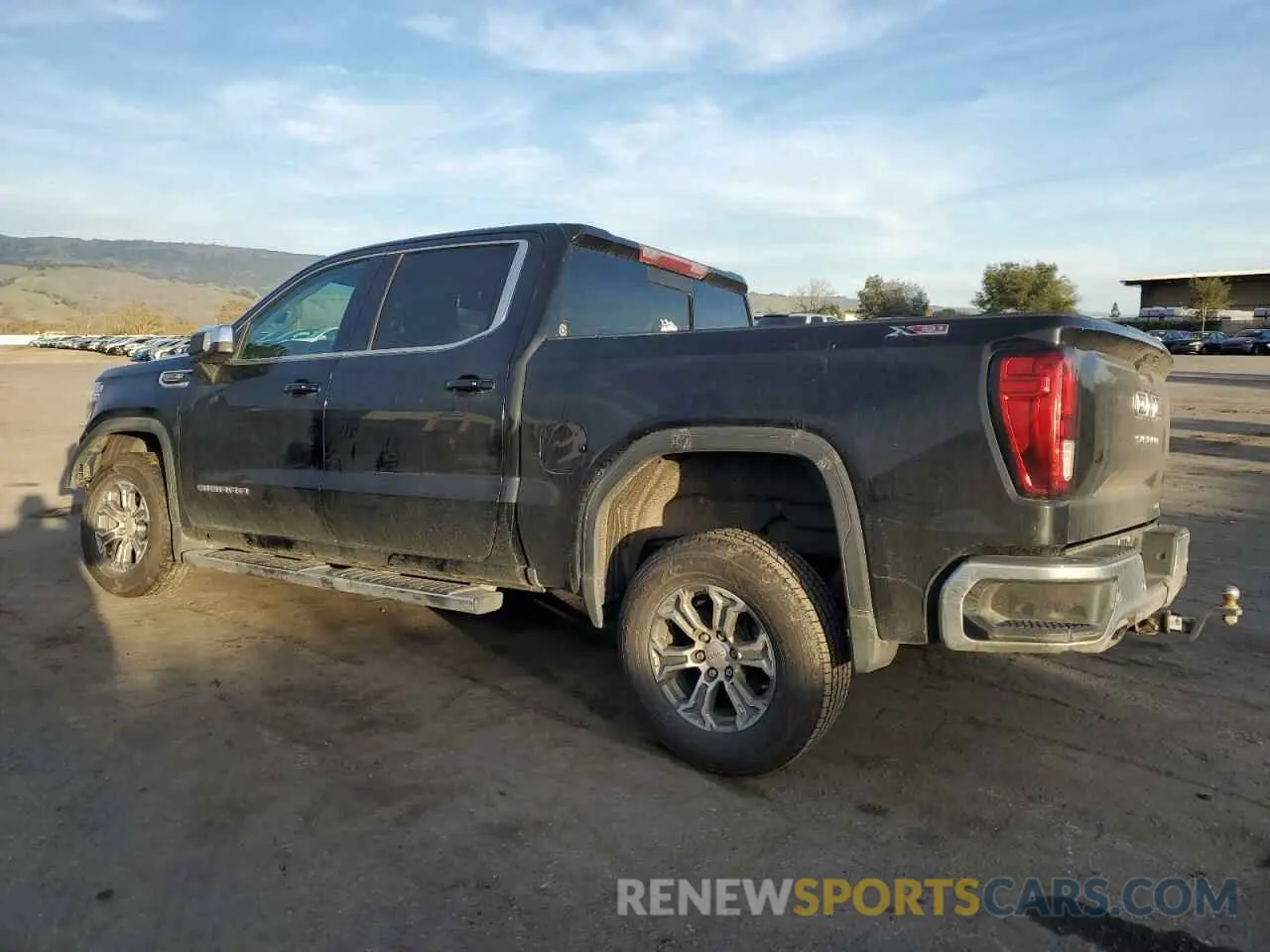 2 Photograph of a damaged car 3GTU9BED9LG304930 GMC SIERRA 2020