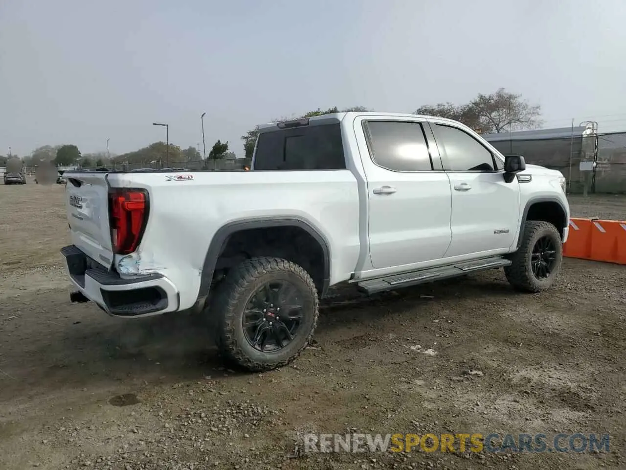 3 Фотография поврежденного автомобиля 3GTU9CED2LG445232 GMC SIERRA 2020