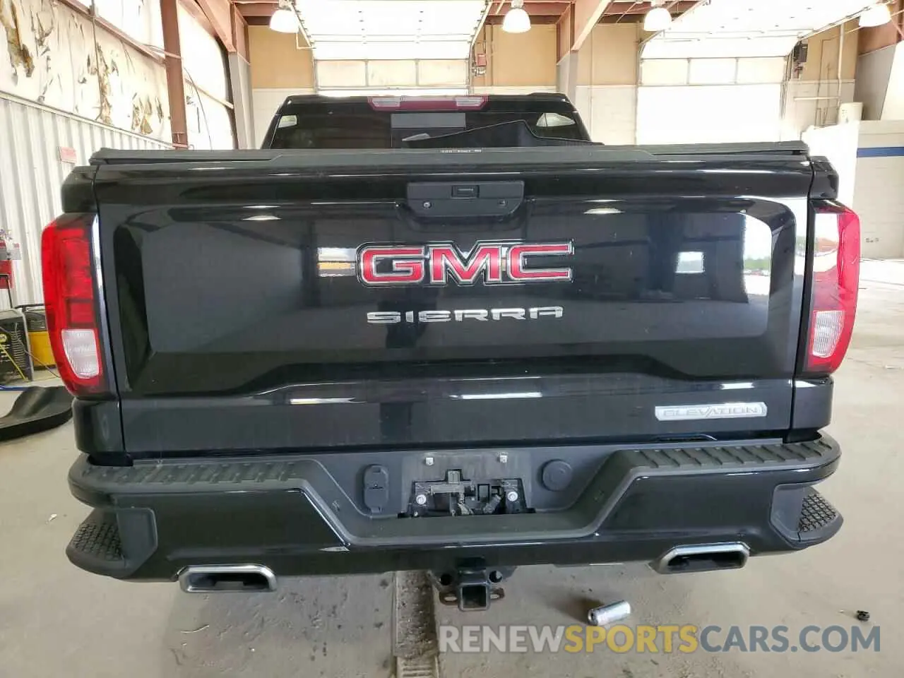 6 Photograph of a damaged car 3GTU9CED7LG451768 GMC SIERRA 2020