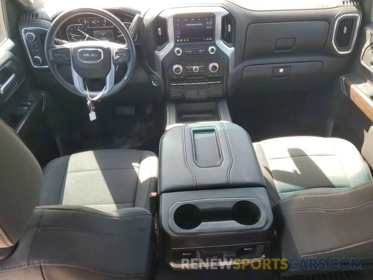 8 Фотография поврежденного автомобиля 3GTU9CED9LG329932 GMC SIERRA 2020