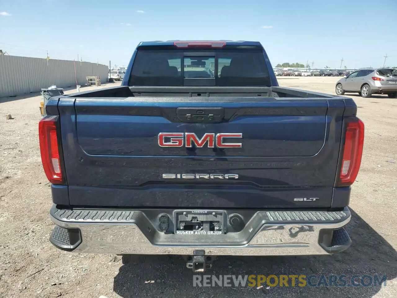 6 Photograph of a damaged car 3GTU9DED6LG146798 GMC SIERRA 2020