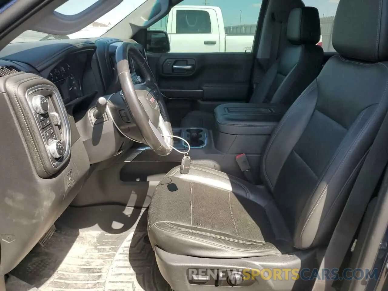 7 Photograph of a damaged car 3GTU9DED6LG146798 GMC SIERRA 2020