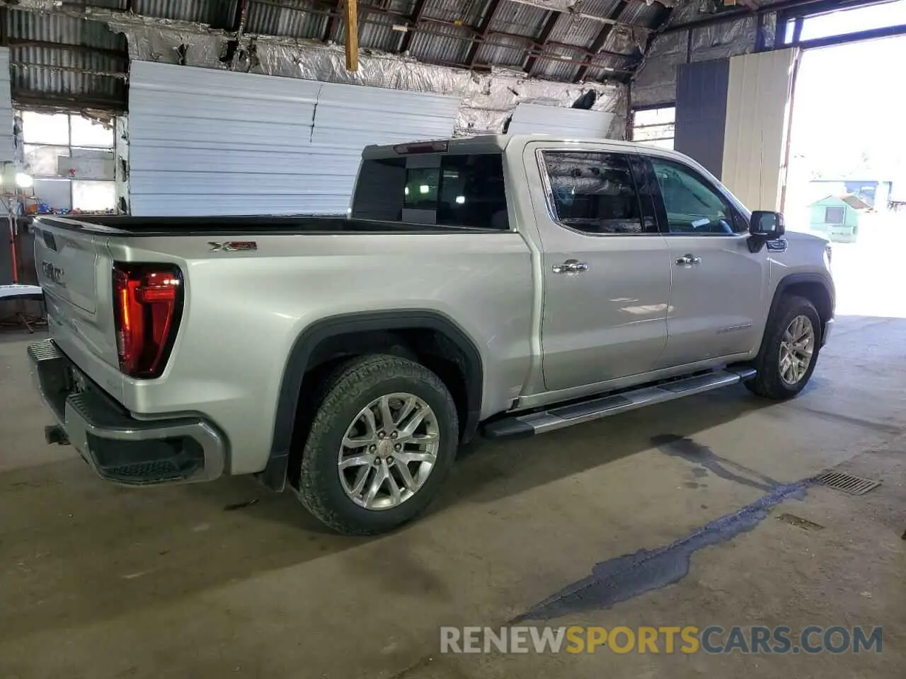 3 Photograph of a damaged car 3GTU9DED7LG107721 GMC SIERRA 2020