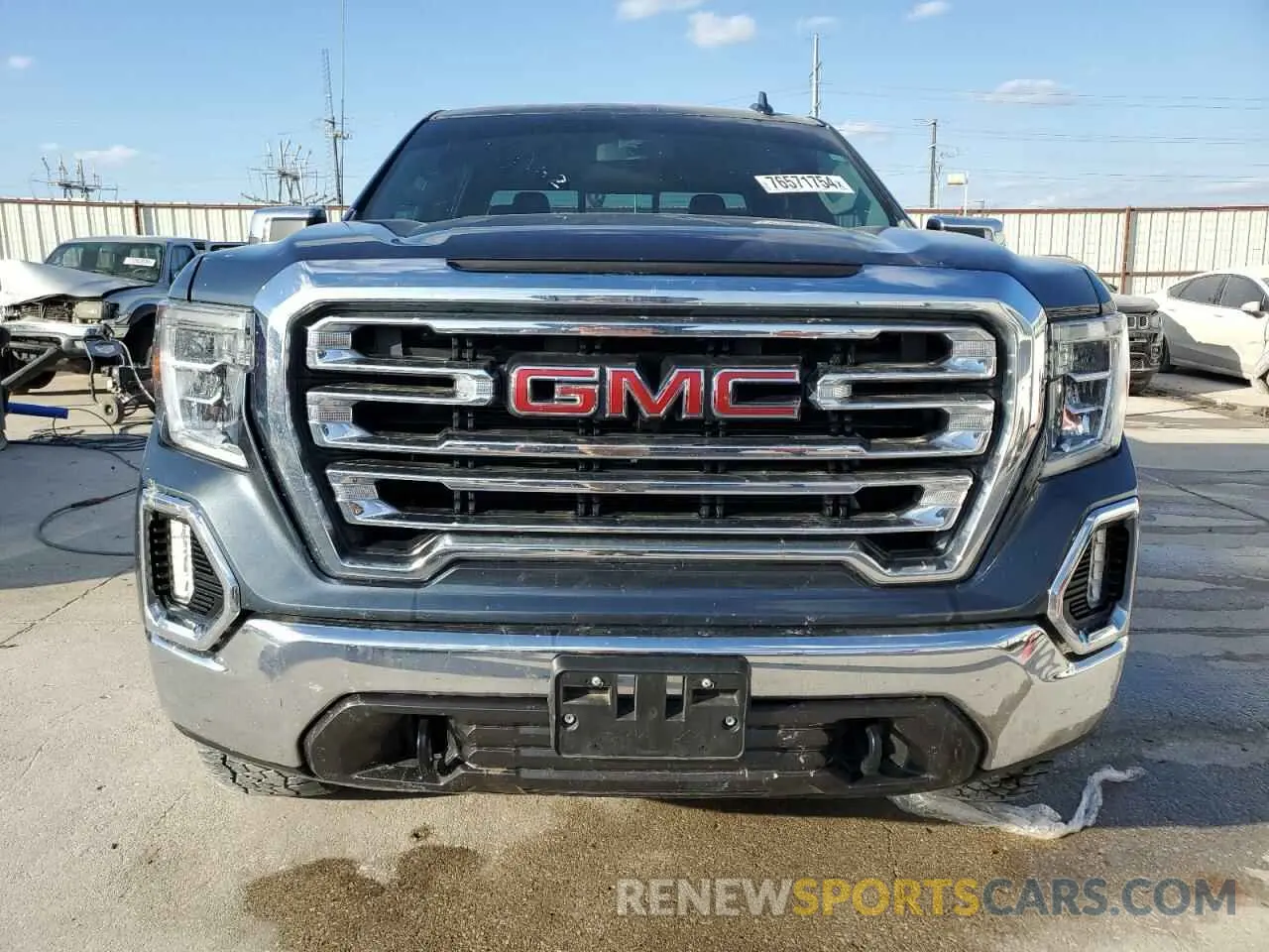 5 Photograph of a damaged car 3GTU9DED9LG358868 GMC SIERRA 2020