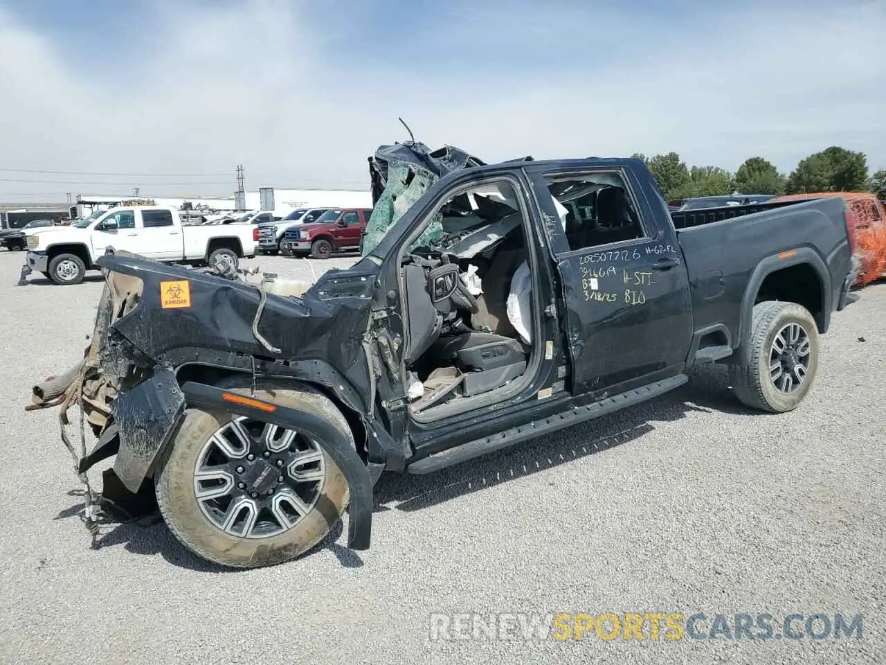 1 Photograph of a damaged car 1GT49PEY7MF126079 GMC SIERRA 2021