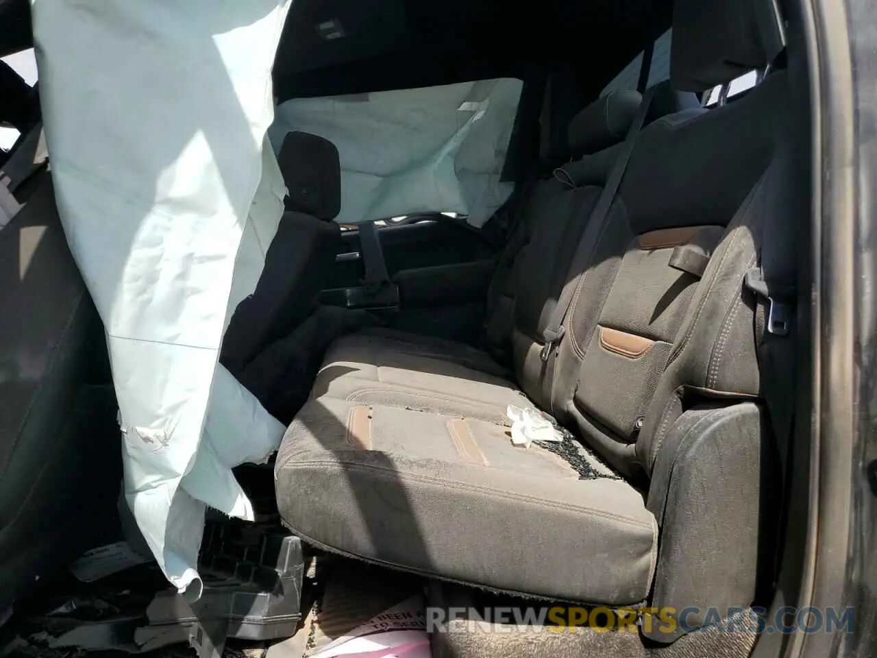 10 Photograph of a damaged car 1GT49PEY7MF126079 GMC SIERRA 2021