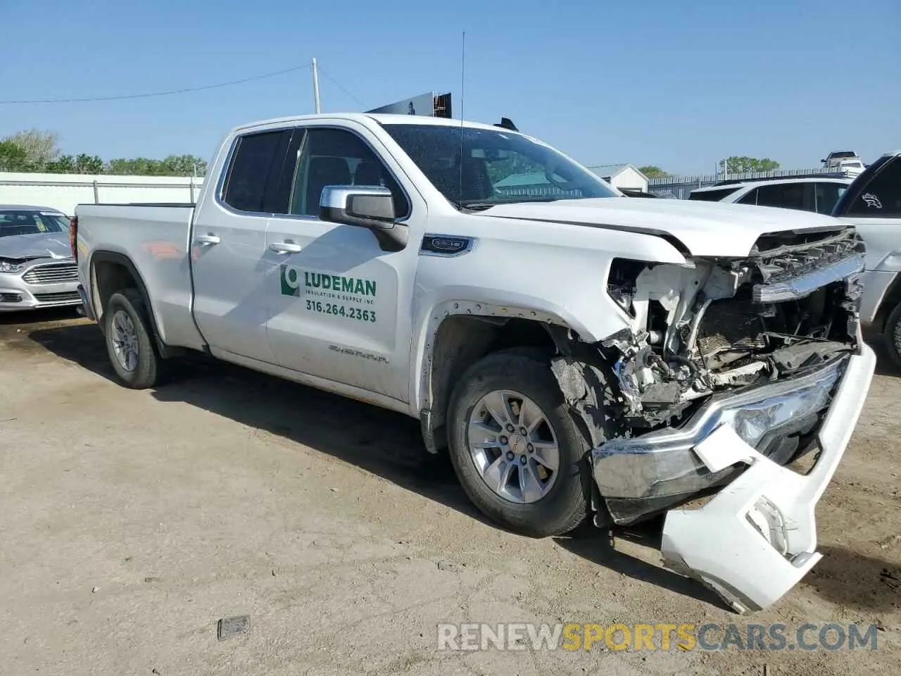 4 Photograph of a damaged car 1GTR8BED1MZ293481 GMC SIERRA 2021