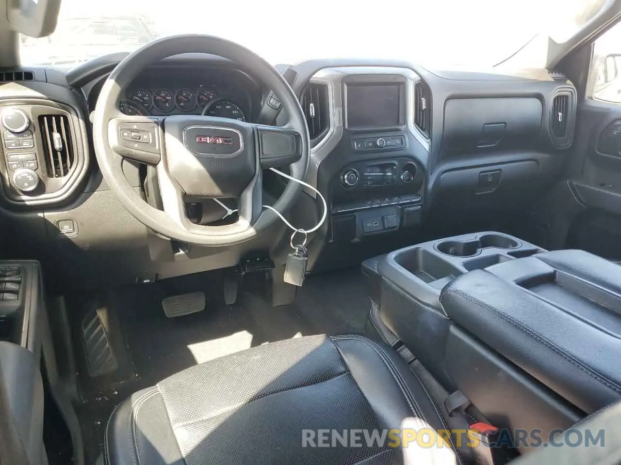 8 Фотография поврежденного автомобиля 1GTU9AEF8MZ229571 GMC SIERRA 2021