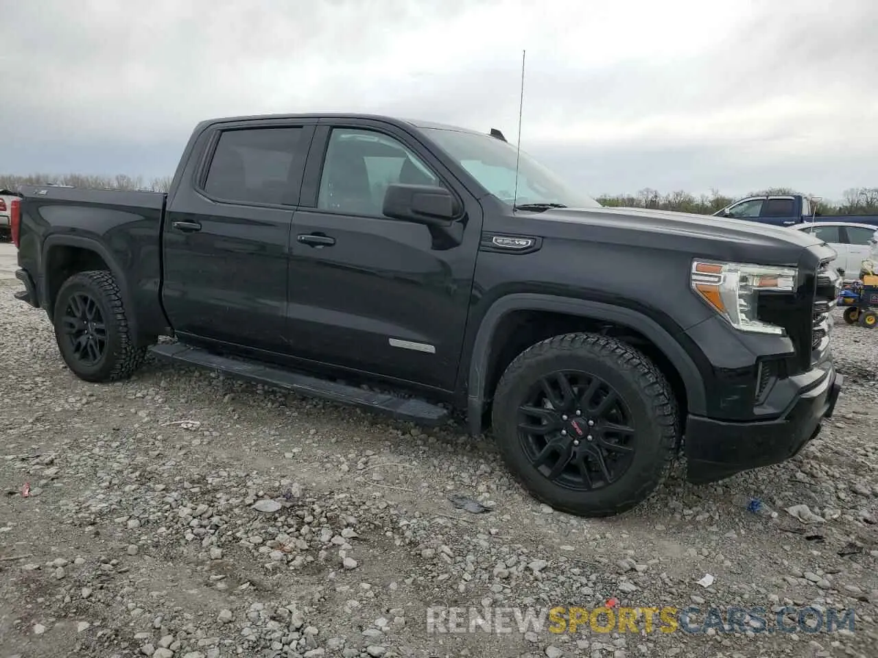 4 Photograph of a damaged car 1GTU9CED0MZ396419 GMC SIERRA 2021
