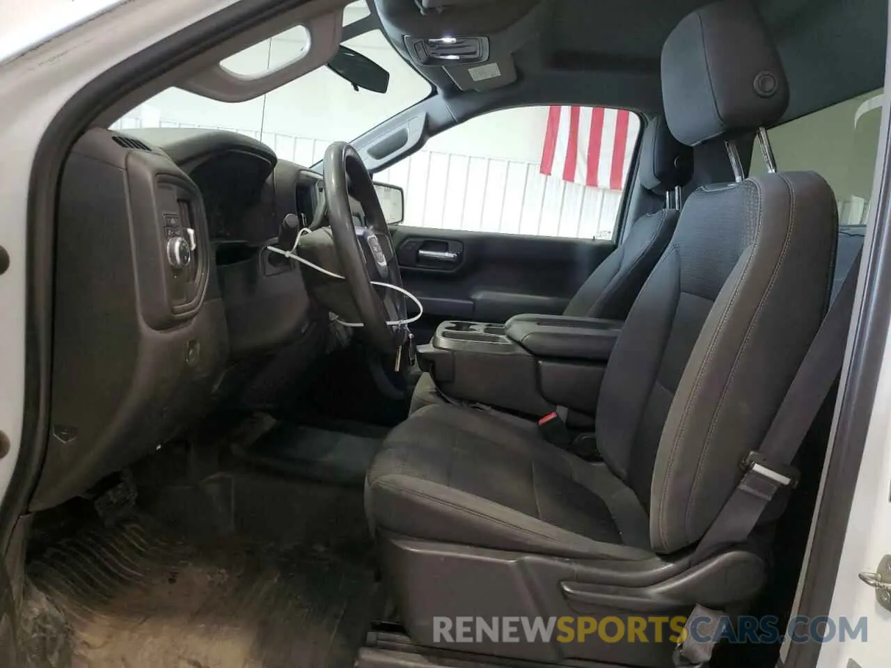 7 Фотография поврежденного автомобиля 3GTN8AEH2MG266026 GMC SIERRA 2021