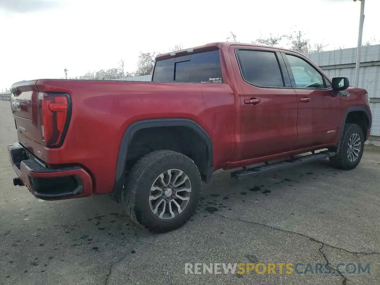 3 Photograph of a damaged car 3GTP9EED2MG394700 GMC SIERRA 2021