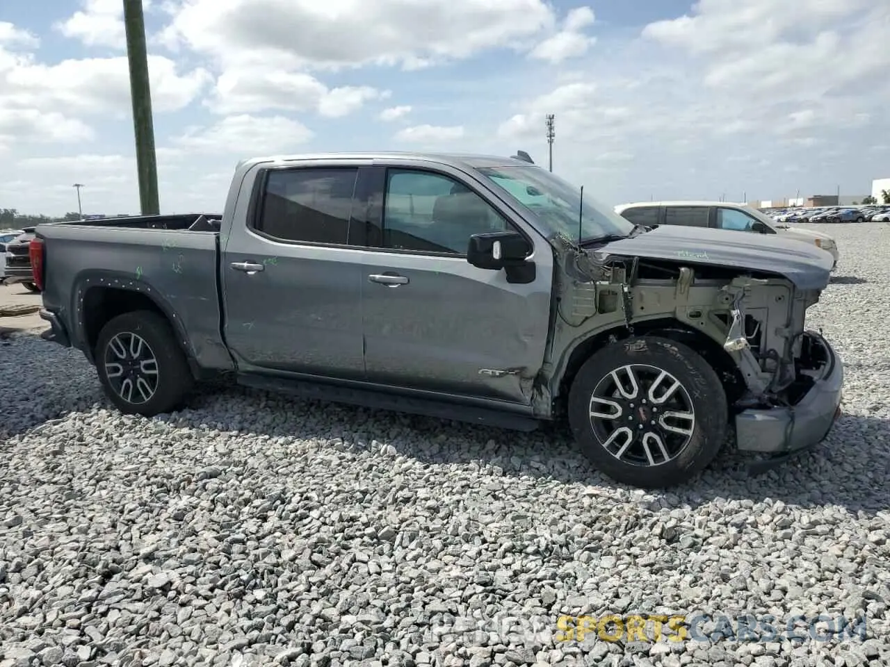 4 Photograph of a damaged car 3GTP9EED6MG238515 GMC SIERRA 2021