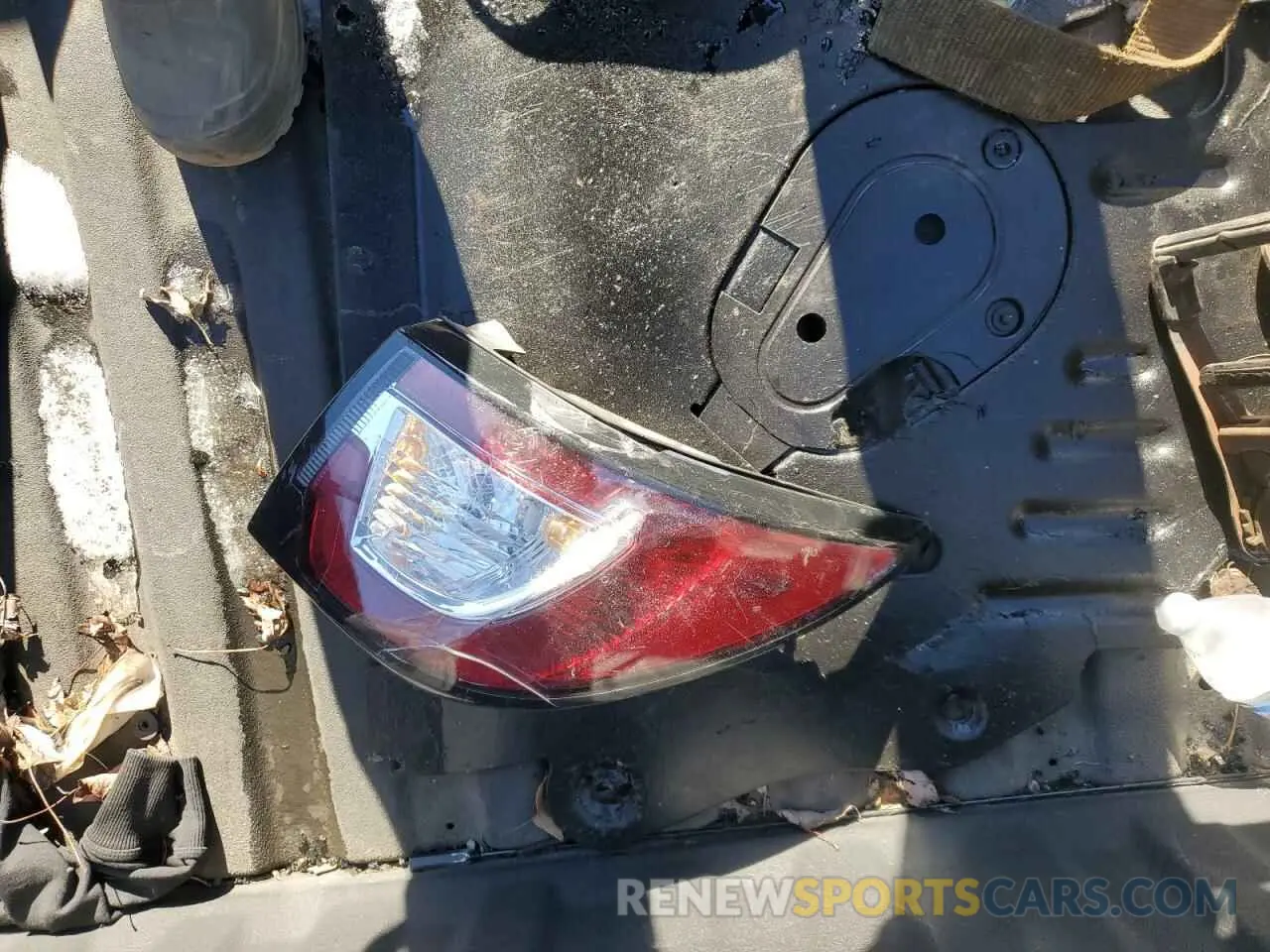 12 Photograph of a damaged car 3GTP9EED7MG393901 GMC SIERRA 2021