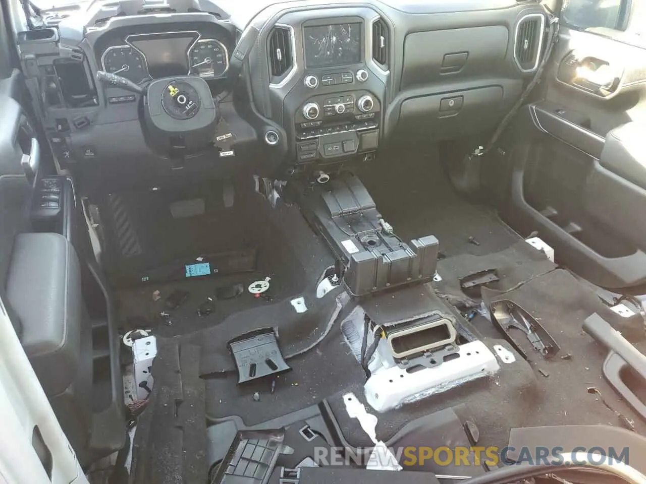 8 Photograph of a damaged car 3GTP9EEL0MG262218 GMC SIERRA 2021