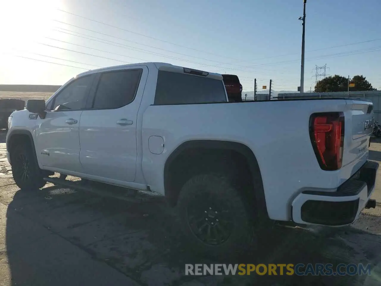 2 Photograph of a damaged car 3GTP9EEL8MG192032 GMC SIERRA 2021