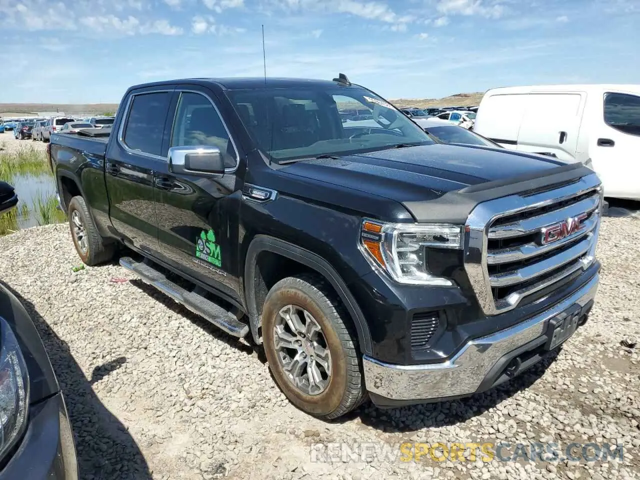 4 Photograph of a damaged car 3GTU9BETXMG108388 GMC SIERRA 2021