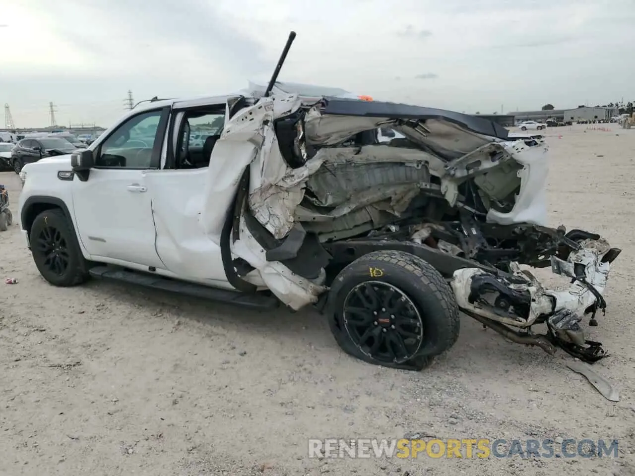 2 Фотография поврежденного автомобиля 3GTU9CED2MG155851 GMC SIERRA 2021