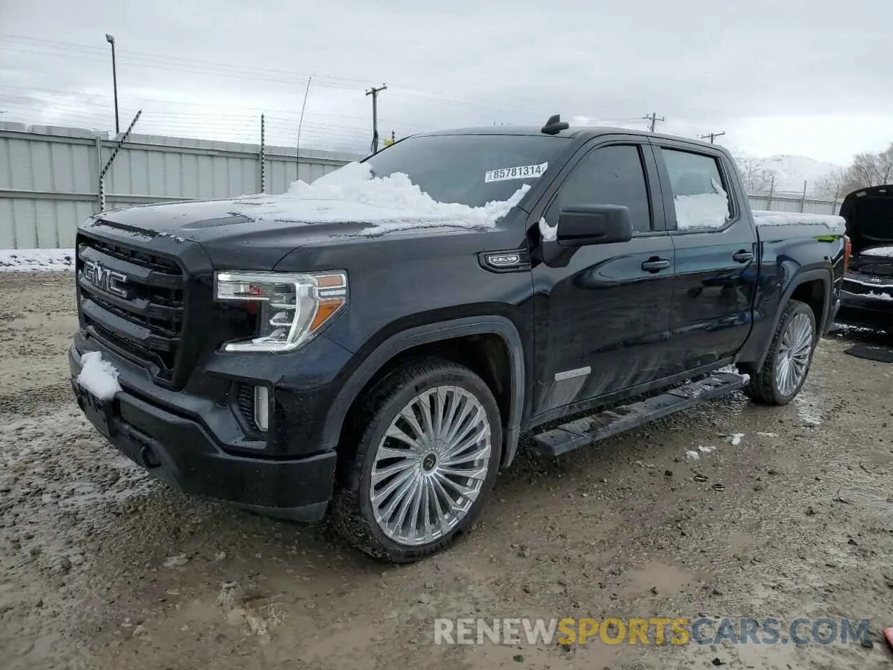 1 Photograph of a damaged car 3GTU9CED6MG480163 GMC SIERRA 2021