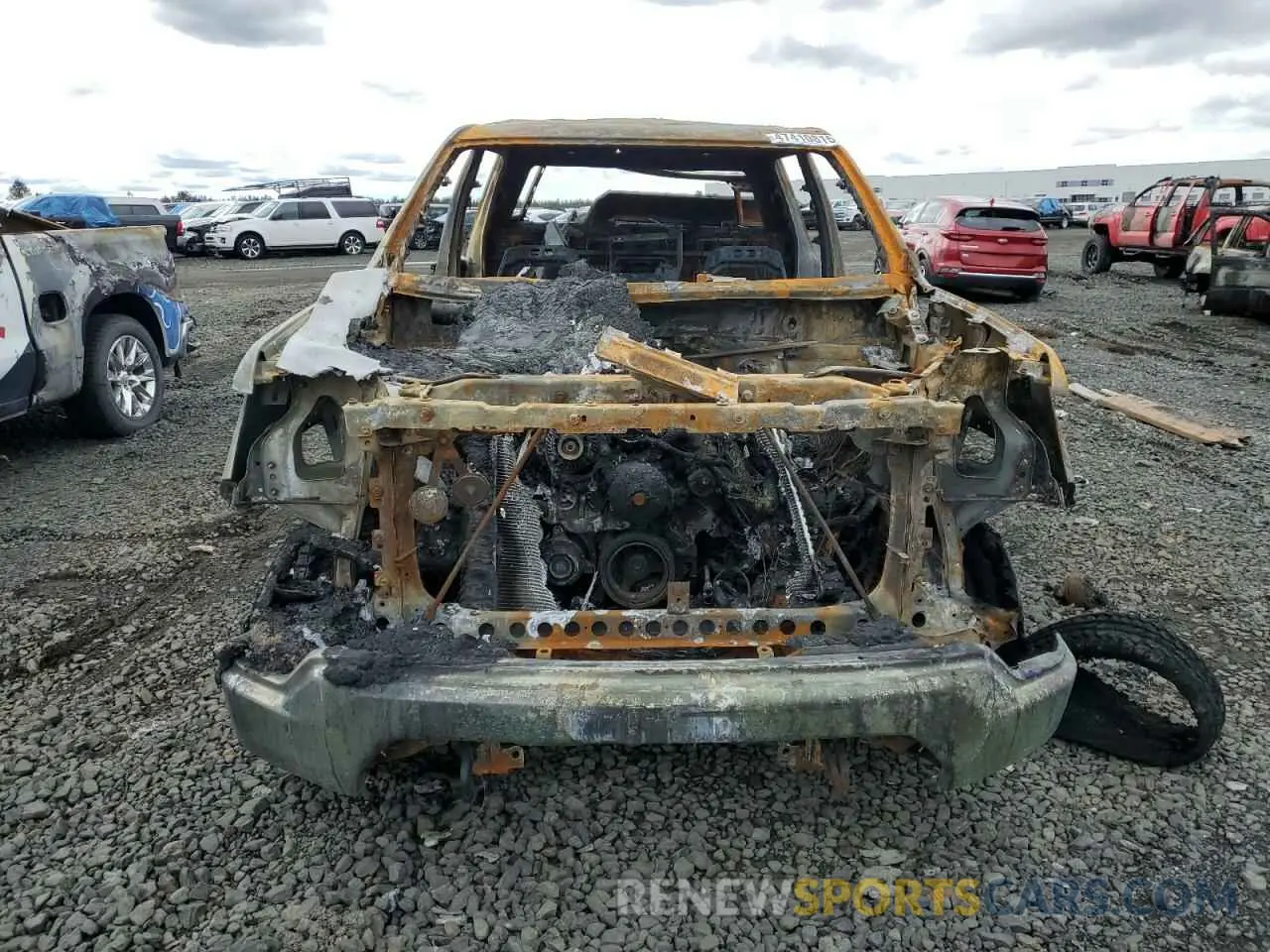 5 Photograph of a damaged car 3GTU9DED4MG148938 GMC SIERRA 2021