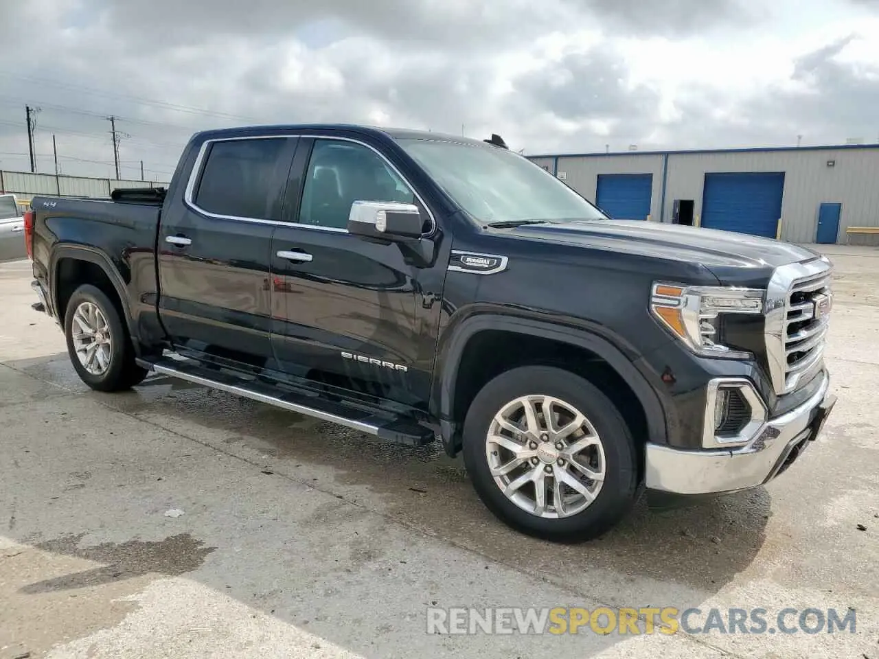4 Photograph of a damaged car 3GTU9DET0MG409201 GMC SIERRA 2021