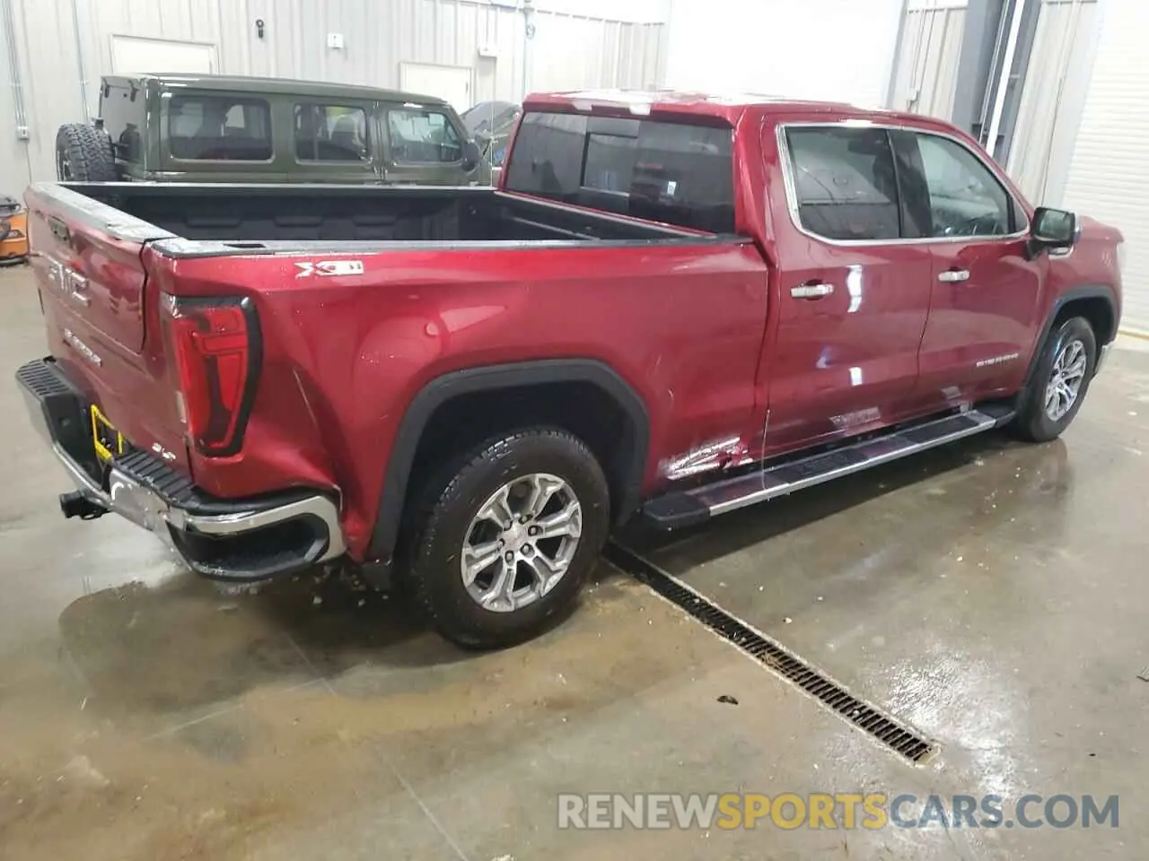 3 Photograph of a damaged car 3GTU9DET6MG432417 GMC SIERRA 2021
