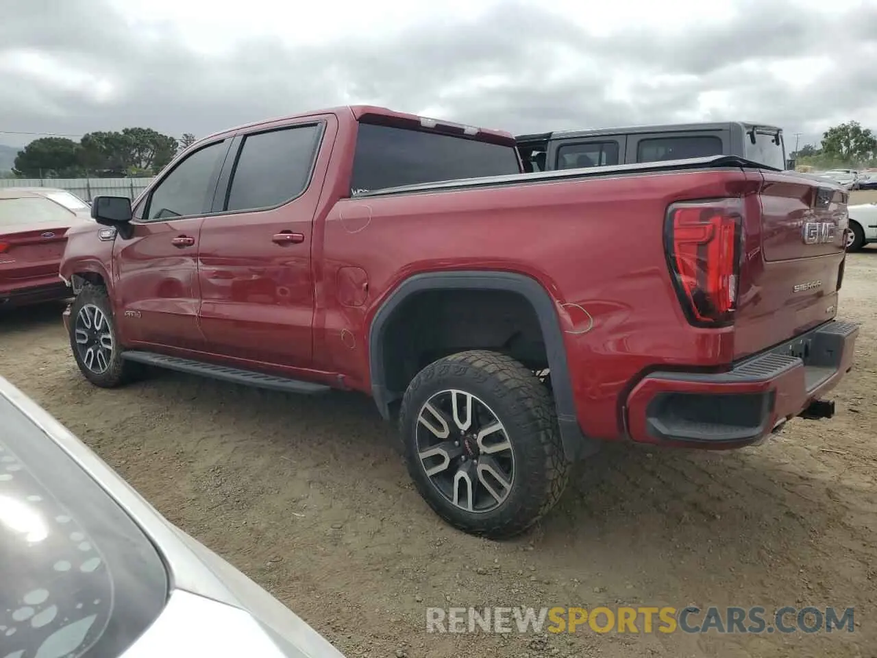 2 Photograph of a damaged car 3GTU9EET5MG463390 GMC SIERRA 2021