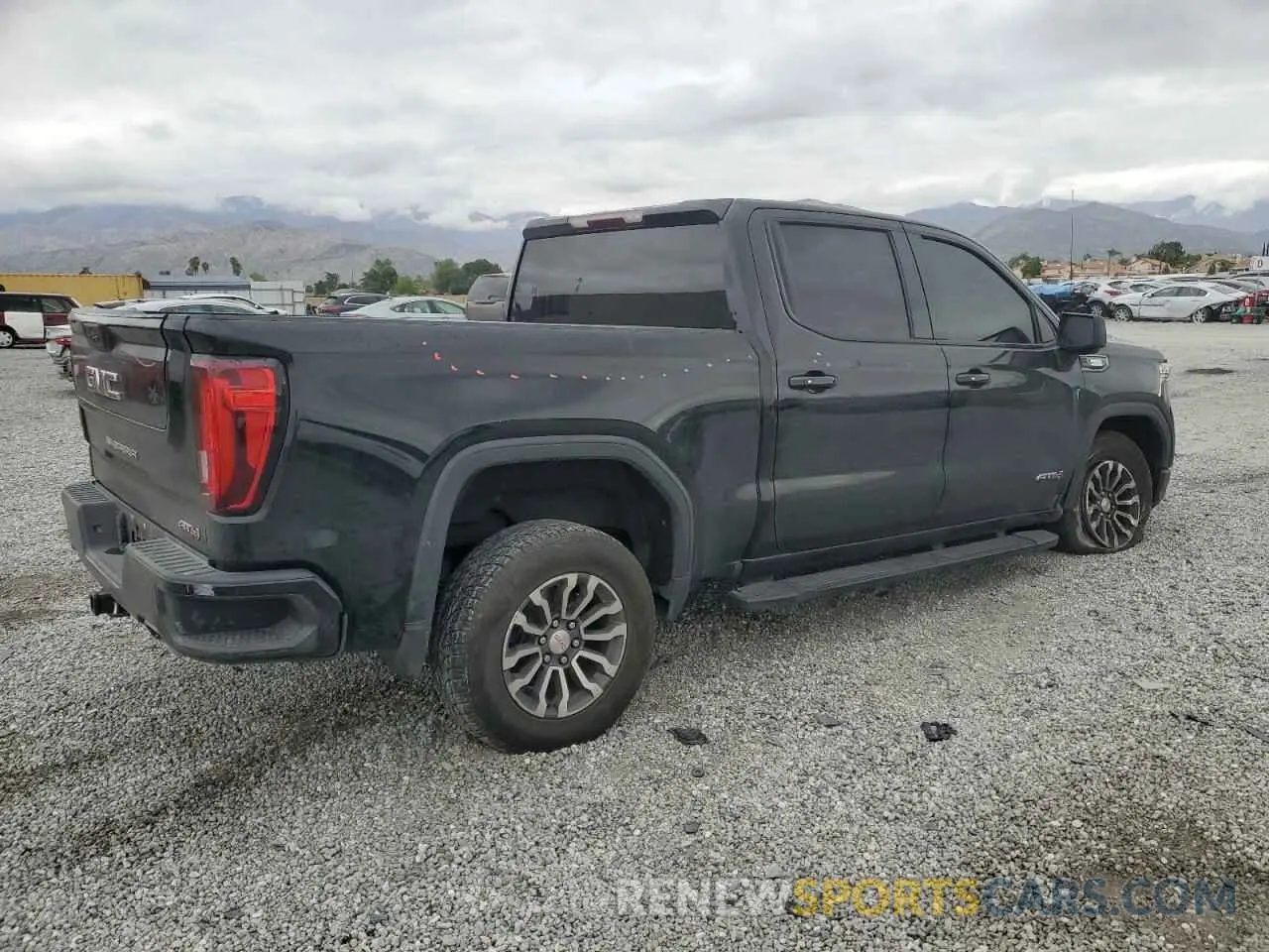 3 Фотография поврежденного автомобиля 3GTU9EET9MG459729 GMC SIERRA 2021