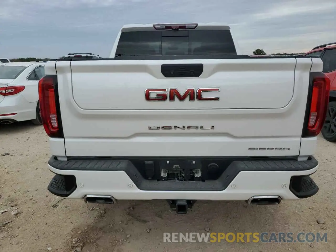 6 Photograph of a damaged car 3GTU9FEL4MG279869 GMC SIERRA 2021