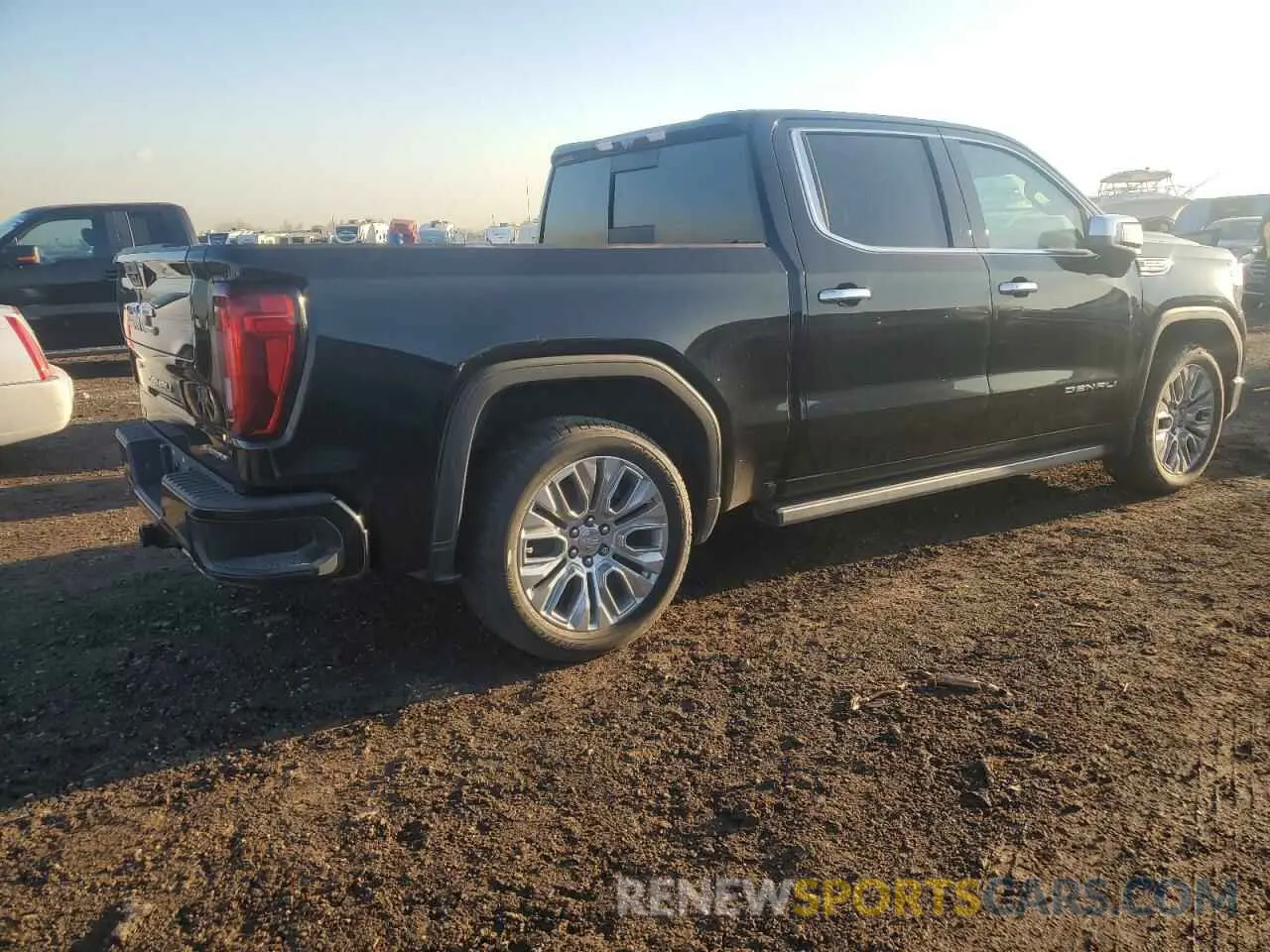 3 Фотография поврежденного автомобиля 3GTU9FEL5MG304813 GMC SIERRA 2021