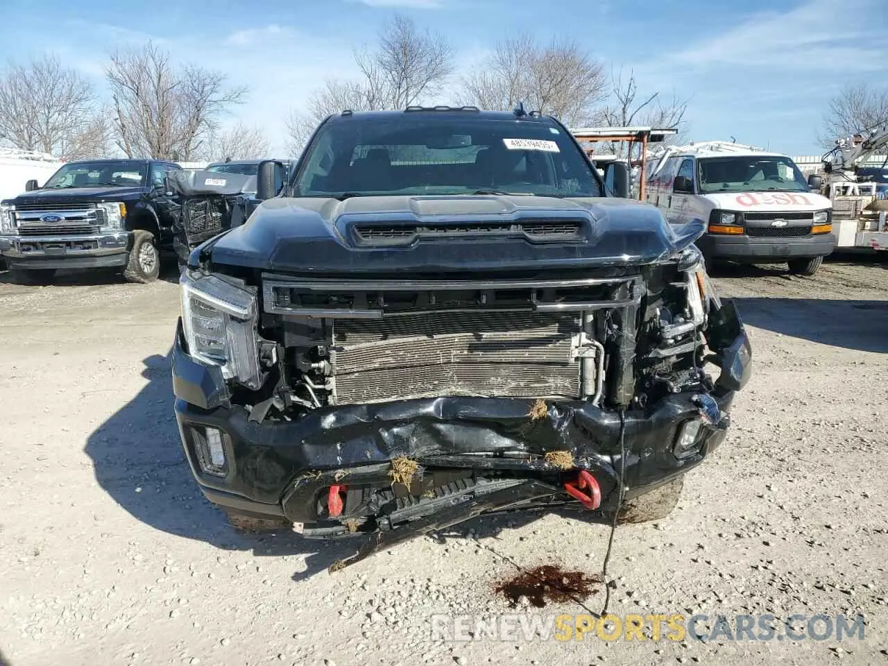 5 Photograph of a damaged car 1GT49PEY4NF119785 GMC SIERRA 2022