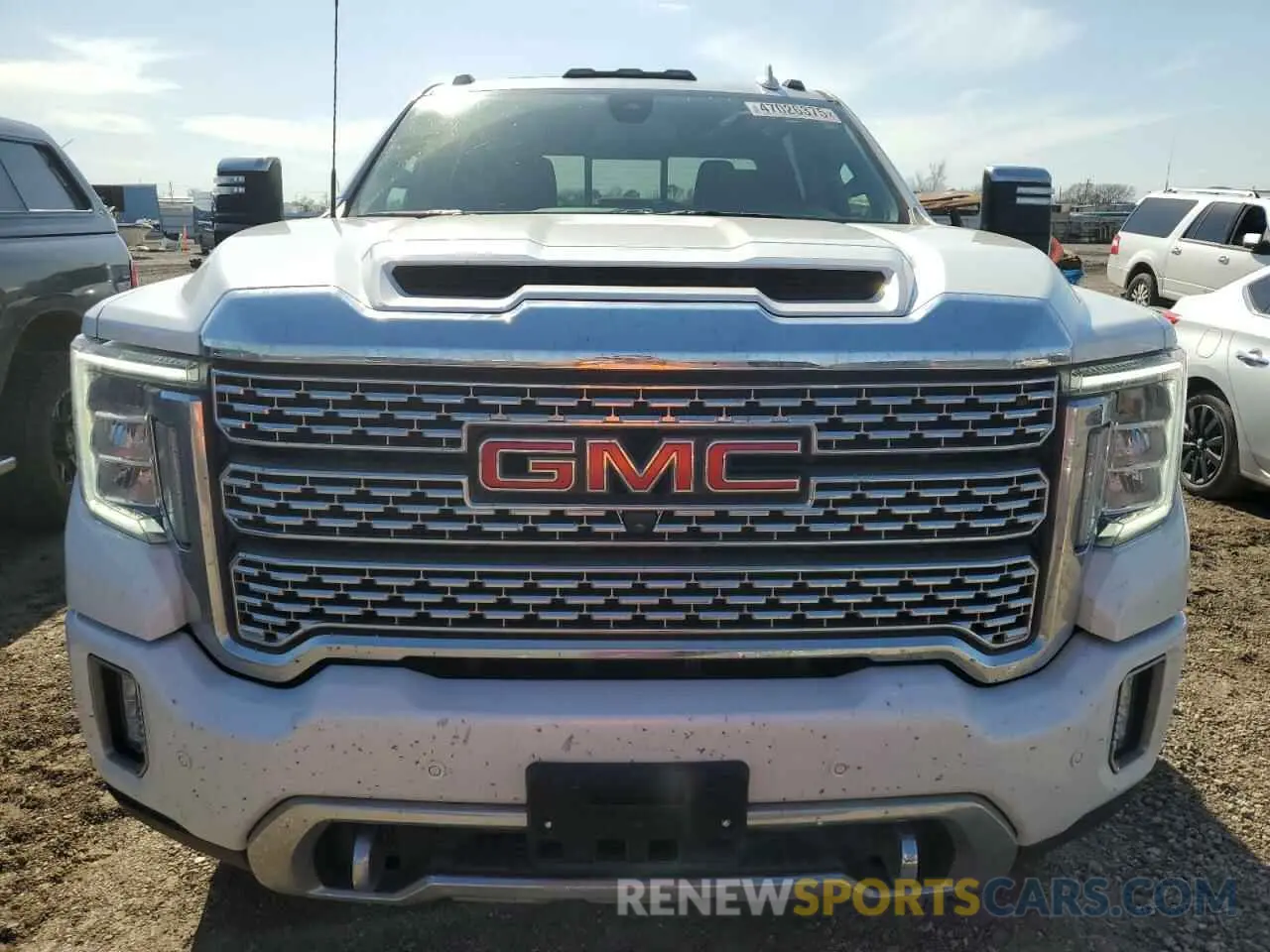 5 Photograph of a damaged car 1GT49REY6NF221746 GMC SIERRA 2022