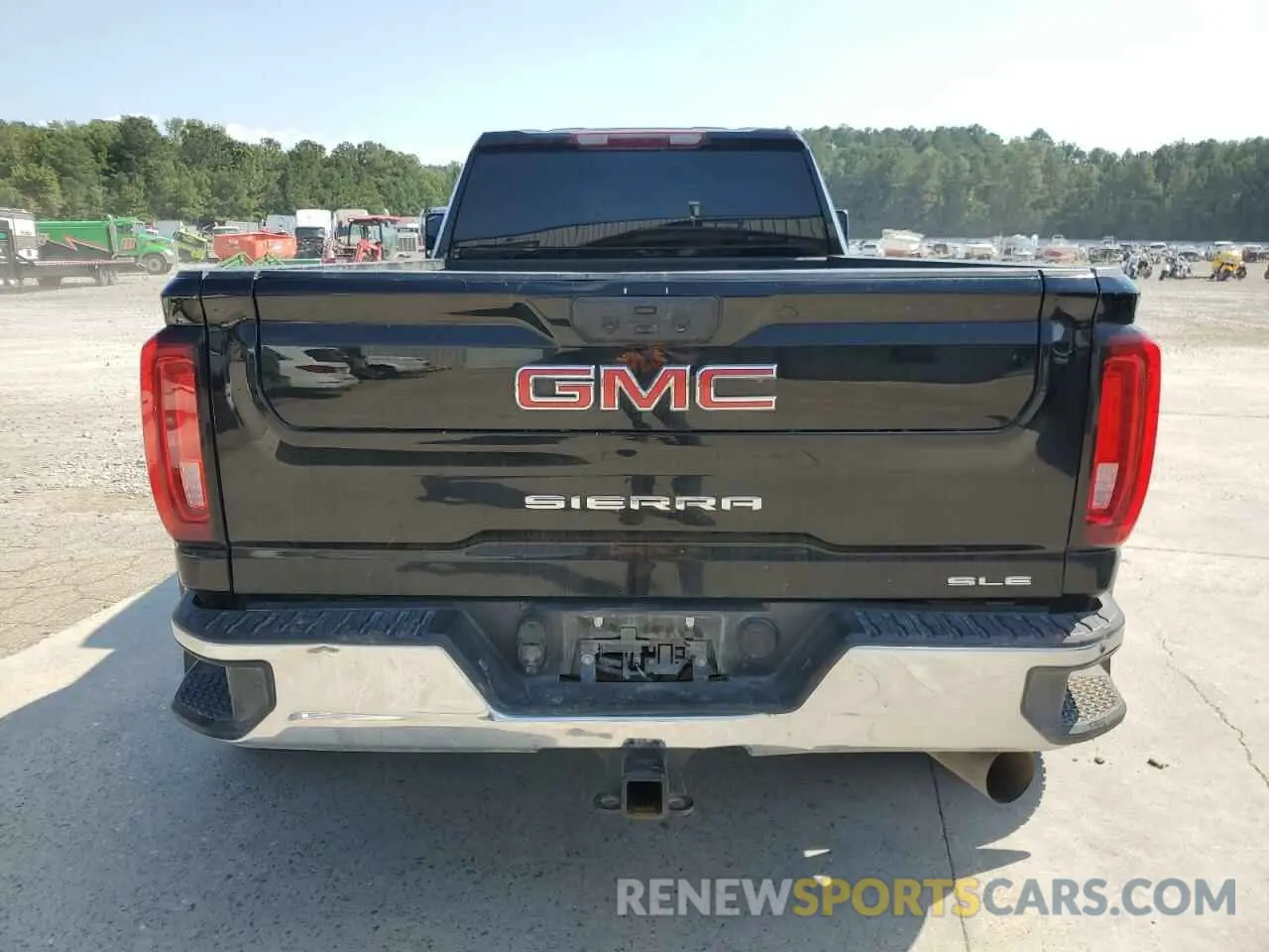 6 Photograph of a damaged car 1GT49TEY9NF298026 GMC SIERRA 2022