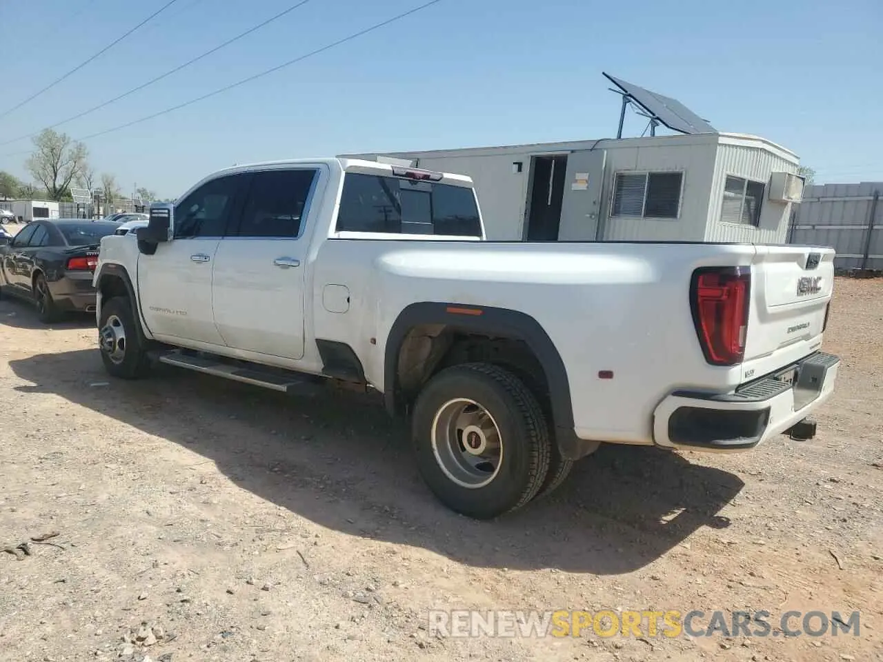 2 Фотография поврежденного автомобиля 1GT49WEY7NF148093 GMC SIERRA 2022