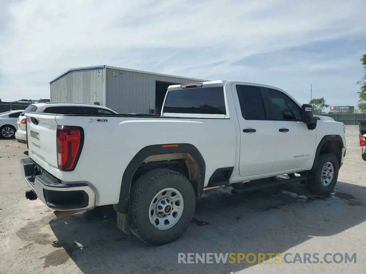 3 Фотография поврежденного автомобиля 1GT59LE72NF323733 GMC SIERRA 2022