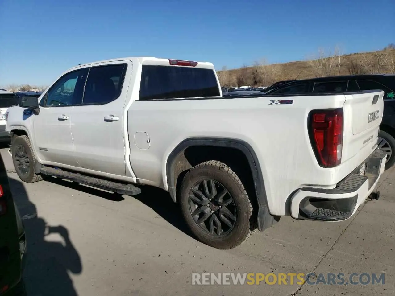 2 Photograph of a damaged car 1GTU9CED6NZ109084 GMC SIERRA 2022