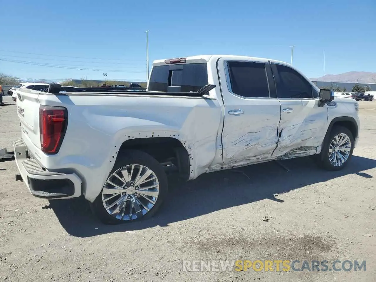 3 Фотография поврежденного автомобиля 1GTU9FEL6NZ215804 GMC SIERRA 2022