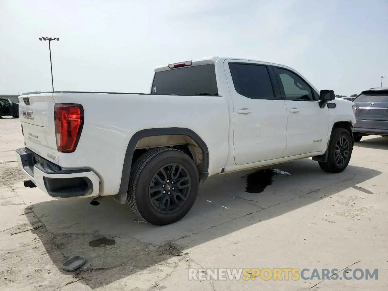3 Photograph of a damaged car 3GTPHCEK6NG680363 GMC SIERRA 2022