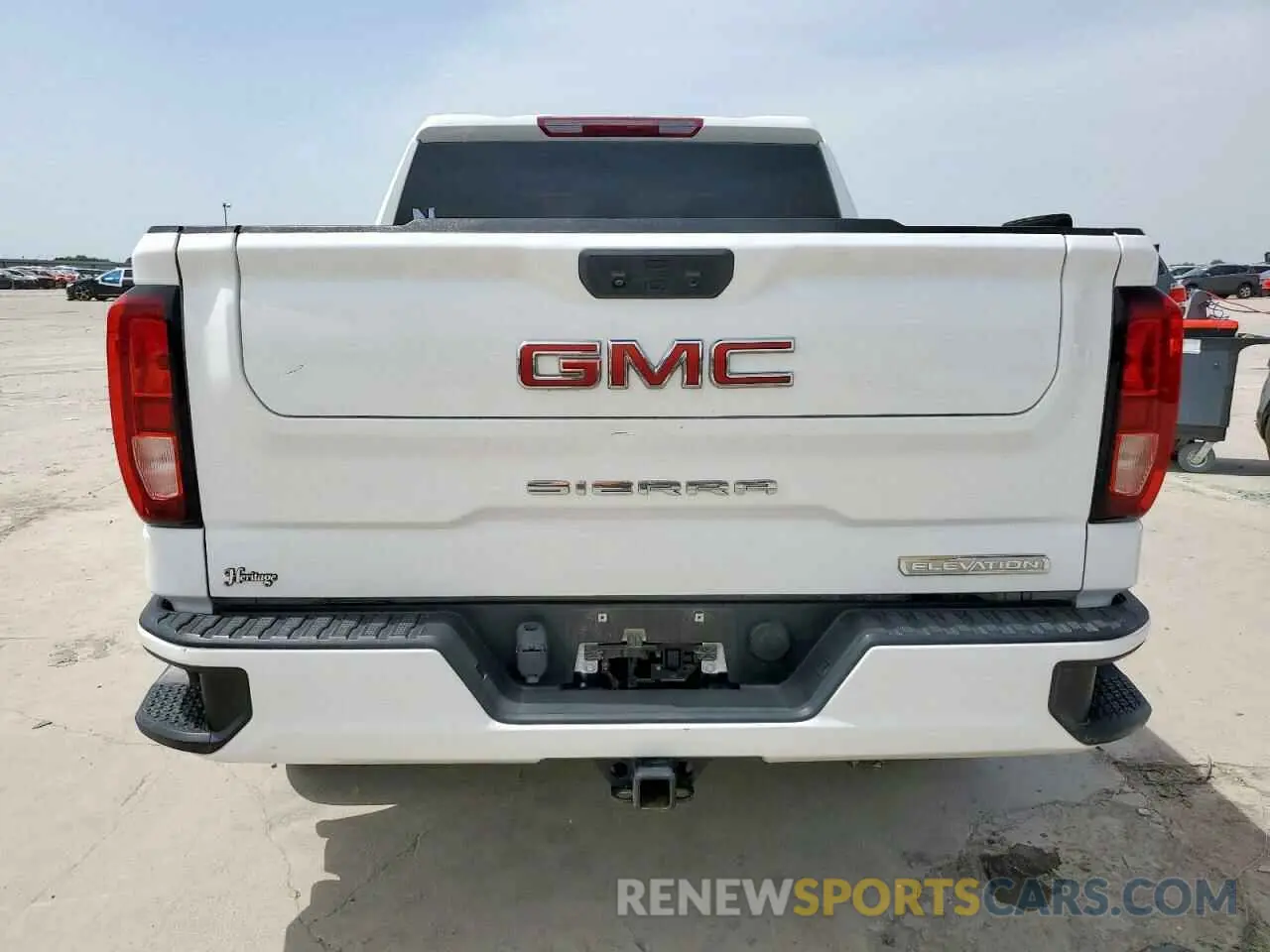 6 Photograph of a damaged car 3GTPHCEK6NG680363 GMC SIERRA 2022