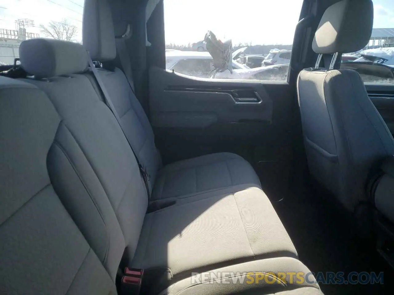 10 Photograph of a damaged car 3GTPUBEKXNG550897 GMC SIERRA 2022