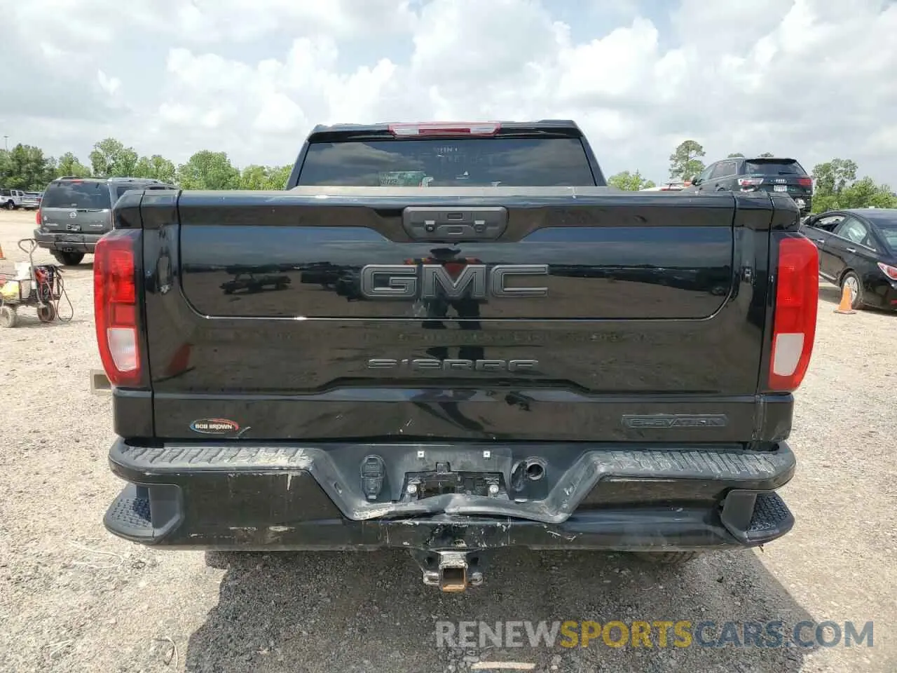 6 Photograph of a damaged car 3GTPUCEK8NG671045 GMC SIERRA 2022