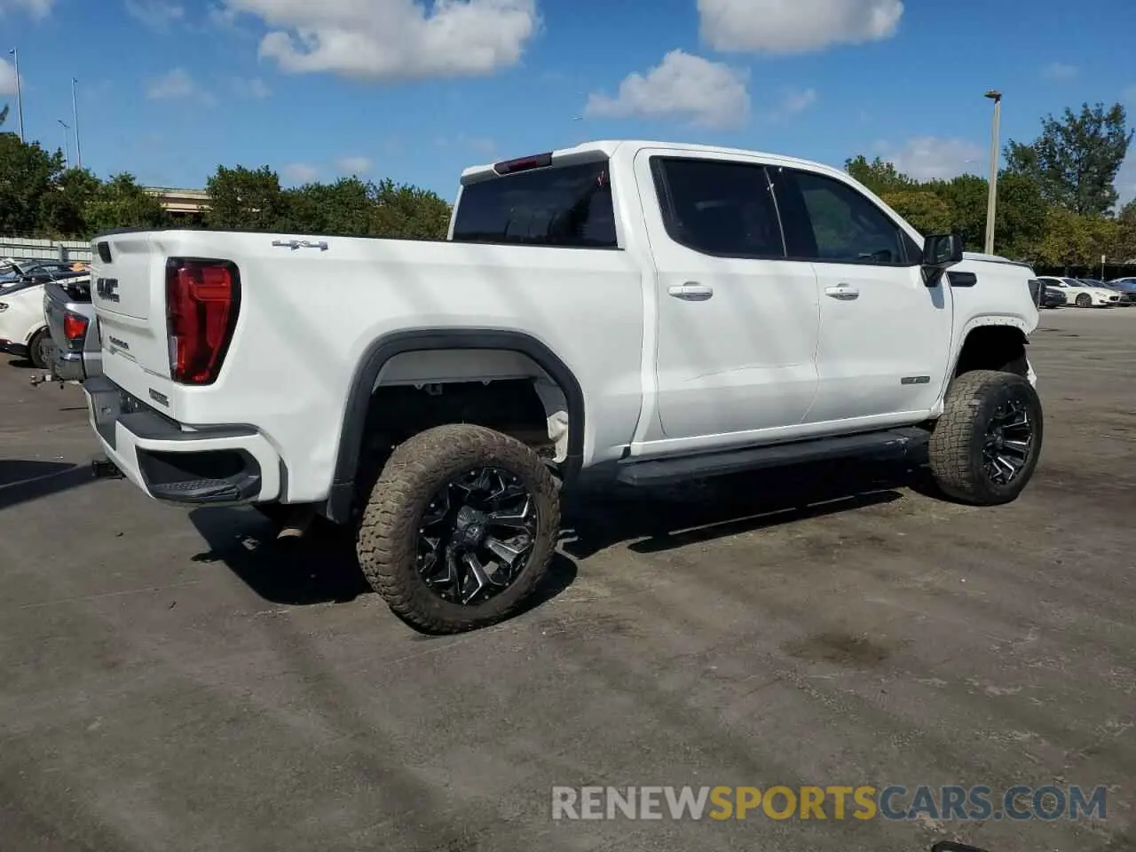 3 Фотография поврежденного автомобиля 3GTPUCEKXNG663982 GMC SIERRA 2022