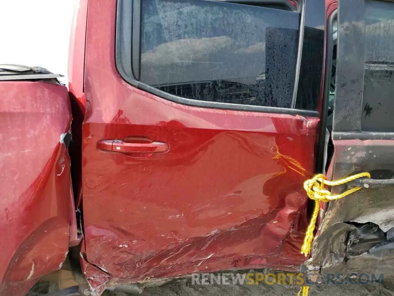 10 Photograph of a damaged car 3GTU9CED9NG161096 GMC SIERRA 2022
