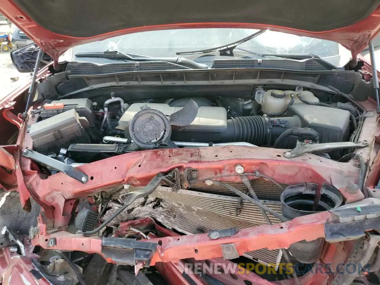 11 Photograph of a damaged car 3GTU9CED9NG161096 GMC SIERRA 2022