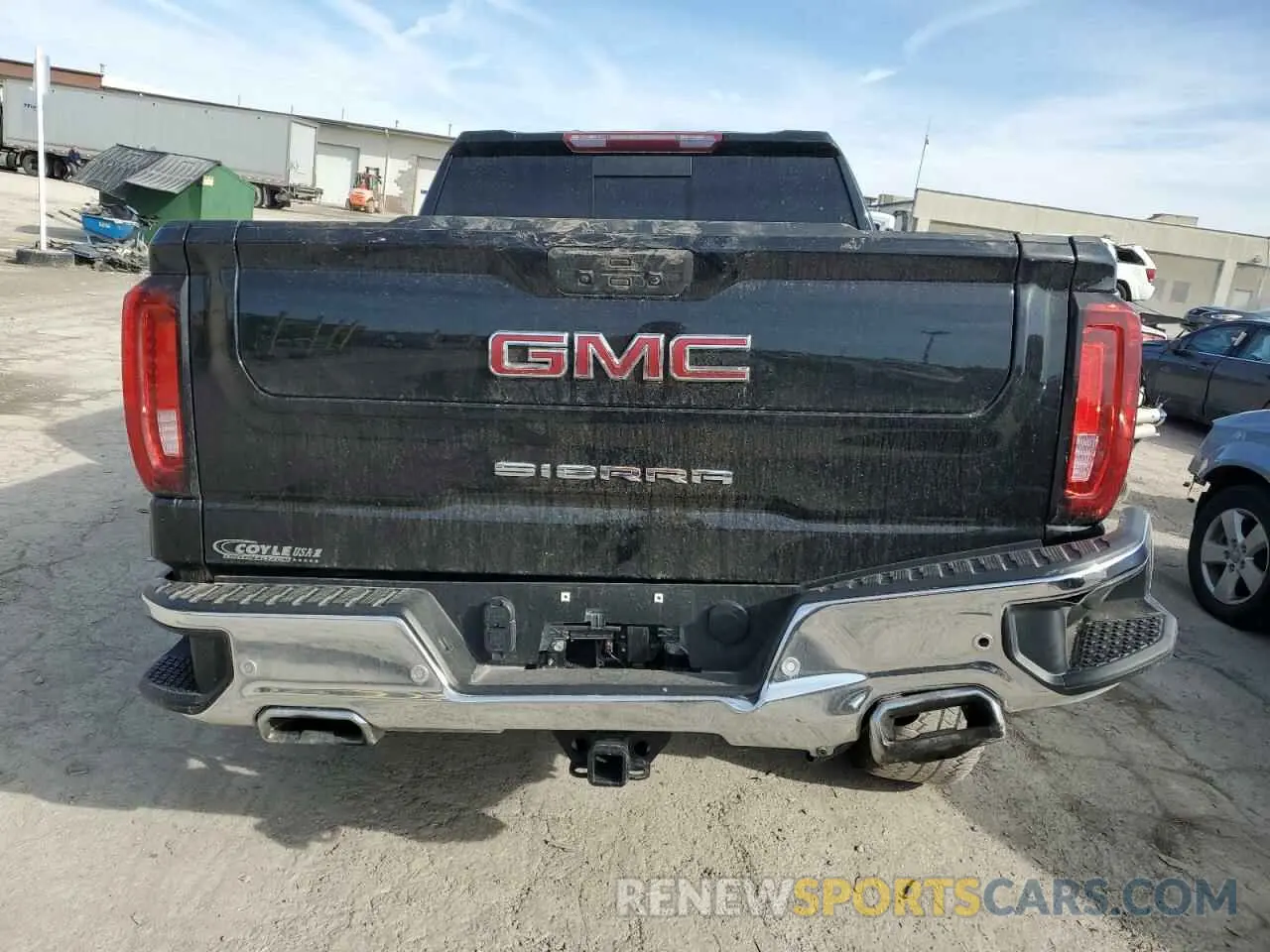 6 Photograph of a damaged car 3GTU9DED4NG152053 GMC SIERRA 2022