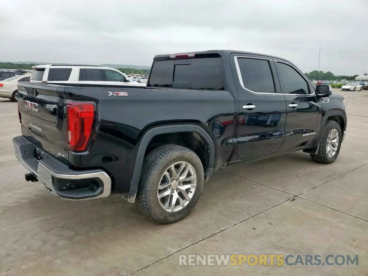 3 Photograph of a damaged car 3GTU9DED4NG192729 GMC SIERRA 2022