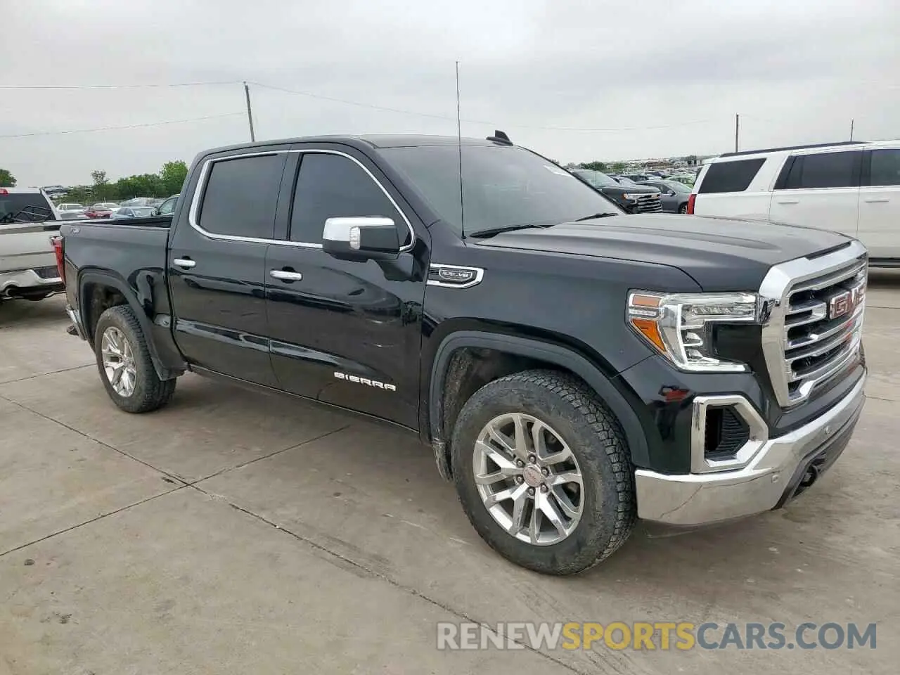 4 Photograph of a damaged car 3GTU9DED4NG192729 GMC SIERRA 2022