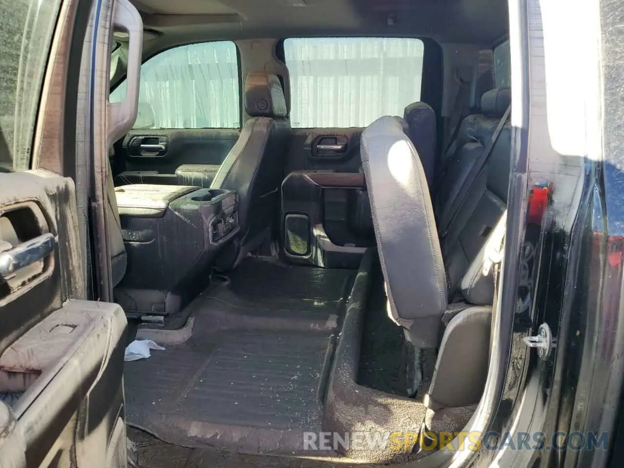10 Photograph of a damaged car 3GTU9DED8NG180664 GMC SIERRA 2022